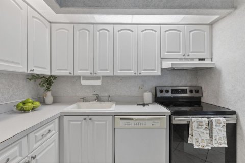 Copropriété à vendre à Tamarac, Floride: 2 chambres, 76.83 m2 № 2088136 - photo 21