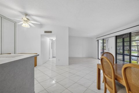 Copropriété à vendre à Tamarac, Floride: 2 chambres, 76.83 m2 № 2088136 - photo 3