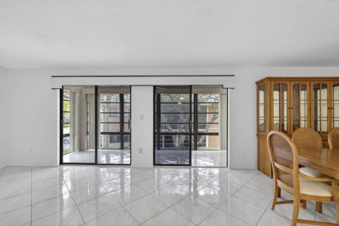 Copropriété à vendre à Tamarac, Floride: 2 chambres, 76.83 m2 № 2088136 - photo 8