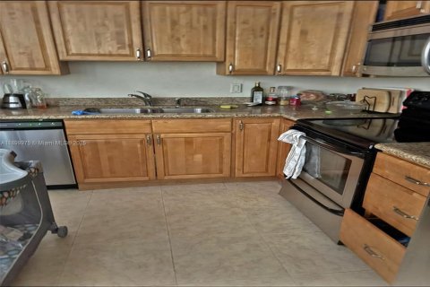 Appartement à louer à Hallandale Beach, Floride: 2 chambres, 99.87 m2 № 1952901 - photo 3