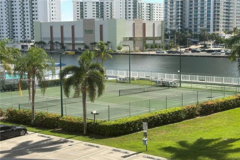 Appartement à louer à Hallandale Beach, Floride: 2 chambres, 99.87 m2 № 1952901 - photo 20