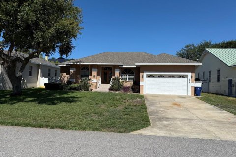 Casa en alquiler en Tierra Verde, Florida, 3 dormitorios, 224.36 m2 № 2155841 - foto 2