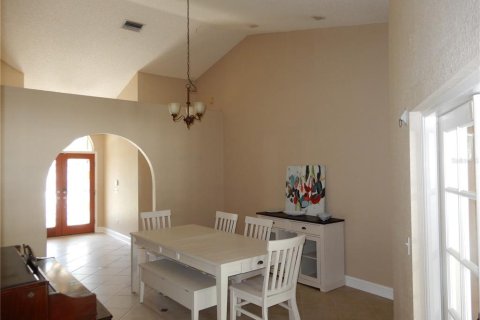 Casa en alquiler en Tierra Verde, Florida, 3 dormitorios, 224.36 m2 № 2155841 - foto 9