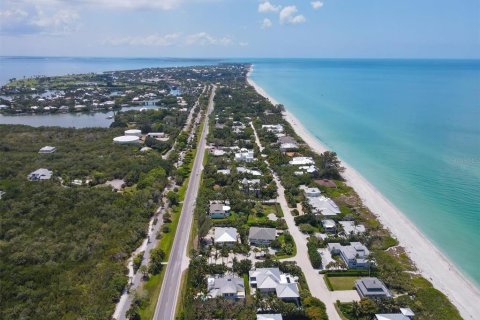 House in Boca Grande, Florida 3 bedrooms, 325.72 sq.m. № 1901090 - photo 5