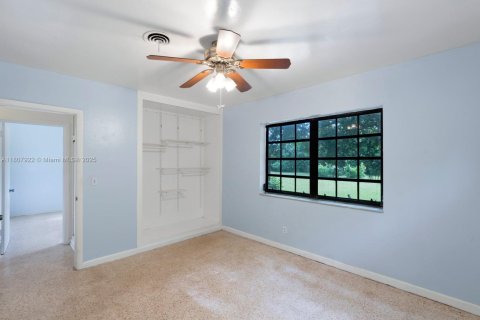 House in Homestead, Florida 3 bedrooms, 128.02 sq.m. № 1745690 - photo 13