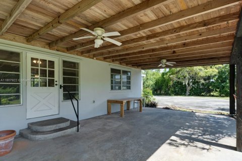 House in Homestead, Florida 3 bedrooms, 128.02 sq.m. № 1745690 - photo 18