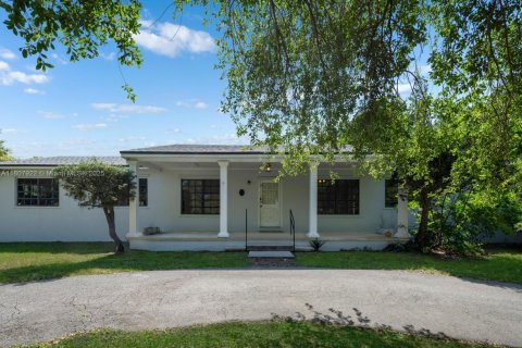 House in Homestead, Florida 3 bedrooms, 128.02 sq.m. № 1745690 - photo 3