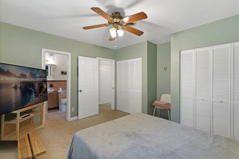 House in Homestead, Florida 3 bedrooms, 128.02 sq.m. № 1745690 - photo 16