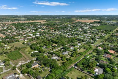 House in Homestead, Florida 3 bedrooms, 128.02 sq.m. № 1745690 - photo 23