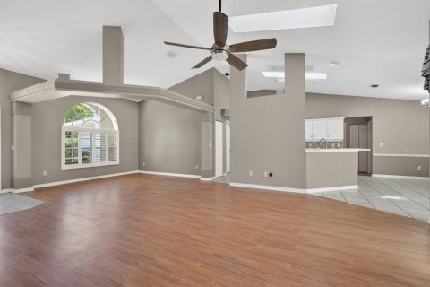 Villa ou maison à vendre à Port Orange, Floride: 3 chambres, 189.33 m2 № 2389353 - photo 13