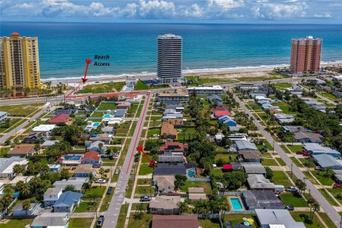 Купить виллу или дом в Дейтона-Бич, Флорида 6 комнат, 139.45м2, № 2349925 - фото 3