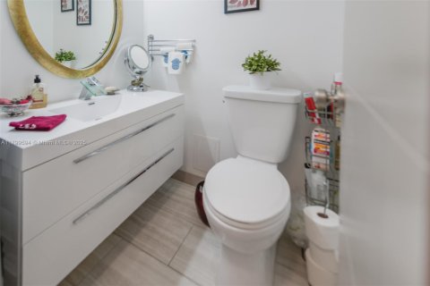 Copropriété à louer à Hallandale Beach, Floride: 1 chambre, 80.82 m2 № 1939995 - photo 16