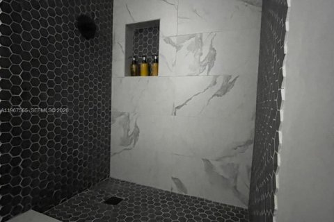 Купить кондоминиум в Майами-Бич, Флорида 37.16м2, № 2036391 - фото 10