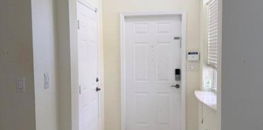 Touwnhouse à Miramar, Floride 3 chambres, 157.93 m2 № 2351117
