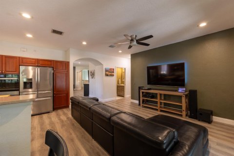 Townhouse in Weston, Florida 4 bedrooms, 217.39 sq.m. № 2185708 - photo 12