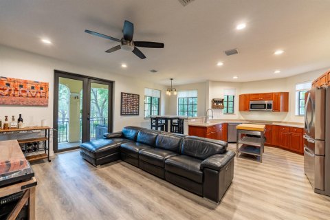 Townhouse in Weston, Florida 4 bedrooms, 217.39 sq.m. № 2185708 - photo 14