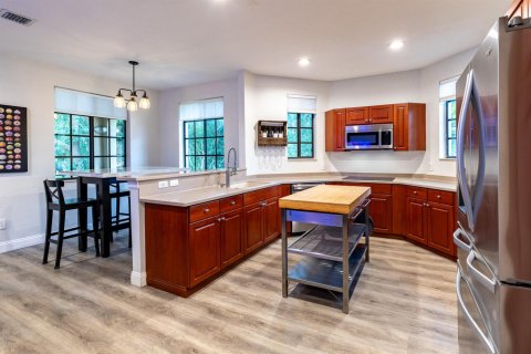 Townhouse in Weston, Florida 4 bedrooms, 217.39 sq.m. № 2185708 - photo 18