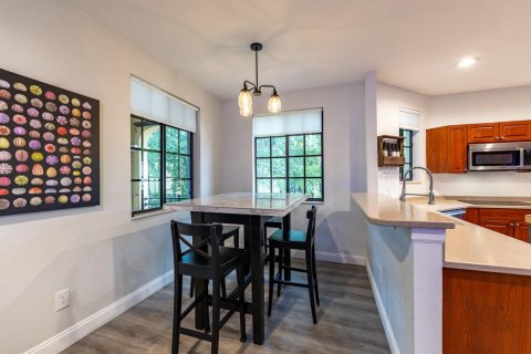 Townhouse in Weston, Florida 4 bedrooms, 217.39 sq.m. № 2185708 - photo 28