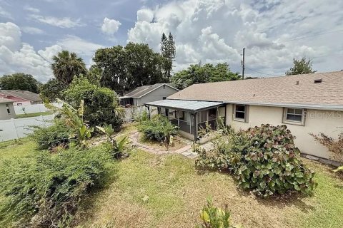 House in Kissimmee, Florida 2 bedrooms, 97.55 sq.m. № 1841401 - photo 30