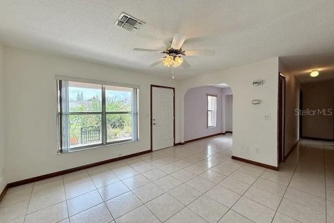 House in Kissimmee, Florida 2 bedrooms, 97.55 sq.m. № 1841401 - photo 12
