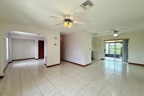 House in Kissimmee, Florida 2 bedrooms, 97.55 sq.m. № 1841401 - photo 9