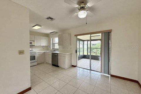 House in Kissimmee, Florida 2 bedrooms, 97.55 sq.m. № 1841401 - photo 8