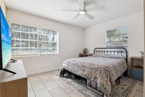 House in Holly Hill, Florida 4 bedrooms, 142.05 sq.m. № 2428713 - photo 26