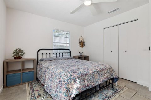 House in Holly Hill, Florida 4 bedrooms, 142.05 sq.m. № 2428713 - photo 25