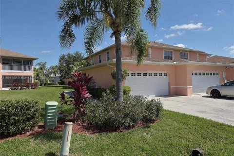 Купить кондоминиум в Лихай-Эйкерс, Флорида 3 спальни, 140.93м2, № 1947944 - фото 4