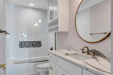 Condo in Longboat Key, Florida, 2 bedrooms  № 2099074 - photo 17