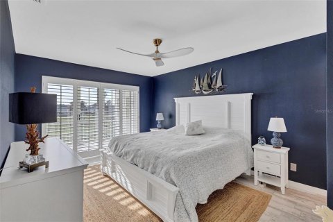 Condo in Longboat Key, Florida, 2 bedrooms  № 2099074 - photo 15