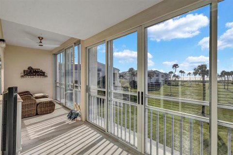 Condo in Longboat Key, Florida, 2 bedrooms  № 2099074 - photo 11