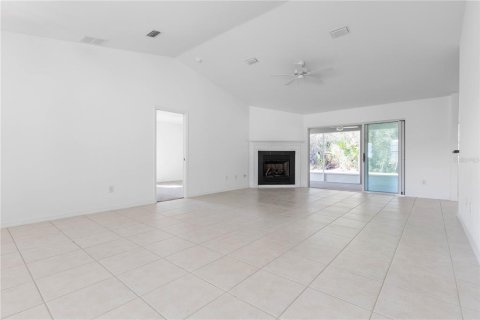 Villa ou maison à vendre à Palm Coast, Floride: 3 chambres, 154.78 m2 № 2413751 - photo 7