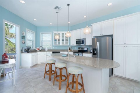 House in Placida, Florida 3 bedrooms, 178 sq.m. № 2239856 - photo 11