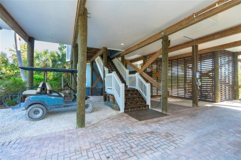 House in Placida, Florida 3 bedrooms, 178 sq.m. № 2239856 - photo 3