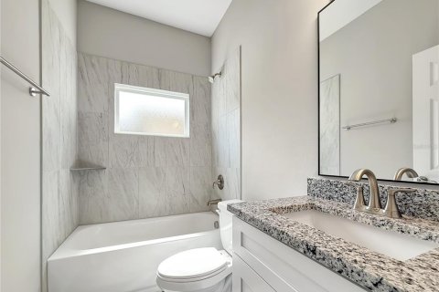 Villa ou maison à vendre à Tampa, Floride: 3 chambres, 116.22 m2 № 2201260 - photo 17