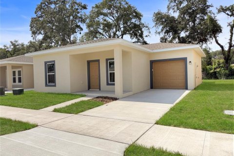 Villa ou maison à vendre à Tampa, Floride: 3 chambres, 116.22 m2 № 2201260 - photo 2