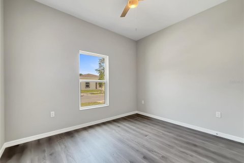Villa ou maison à vendre à Tampa, Floride: 3 chambres, 116.22 m2 № 2201260 - photo 15