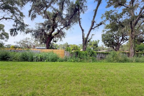 Villa ou maison à vendre à Tampa, Floride: 3 chambres, 116.22 m2 № 2201260 - photo 23