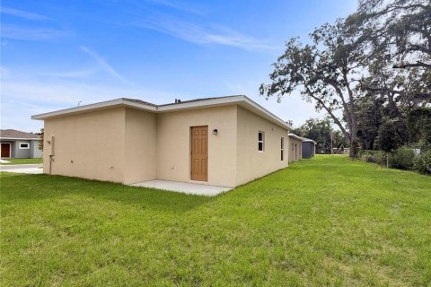 Villa ou maison à vendre à Tampa, Floride: 3 chambres, 116.22 m2 № 2201260 - photo 21