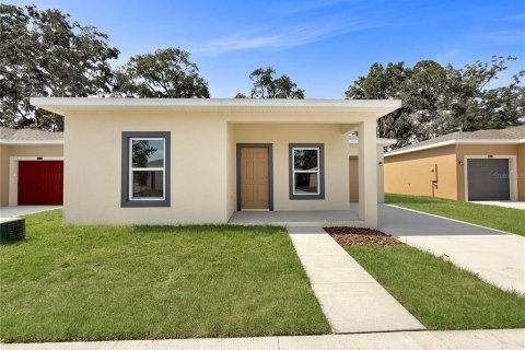 Villa ou maison à vendre à Tampa, Floride: 3 chambres, 116.22 m2 № 2201260 - photo 3
