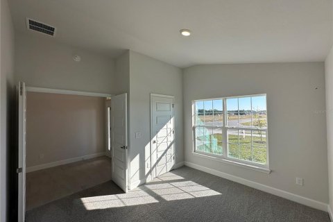 House in Oxford, Florida 4 bedrooms, 170.1 sq.m. № 2206533 - photo 6
