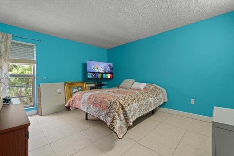 Copropriété à vendre à Miami, Floride: 2 chambres, 73.67 m2 № 2012306 - photo 15