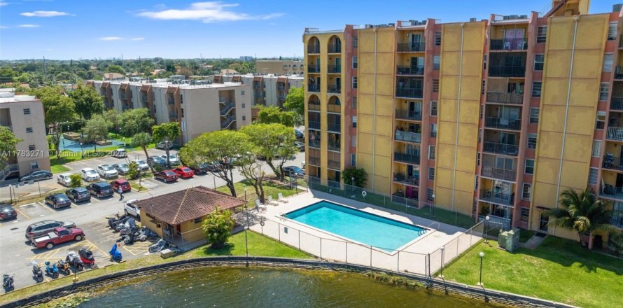 Condo à Miami, Floride, 2 chambres  № 2012306