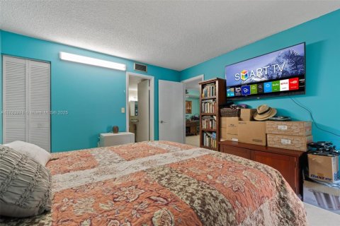 Copropriété à vendre à Miami, Floride: 2 chambres, 73.67 m2 № 2012306 - photo 16