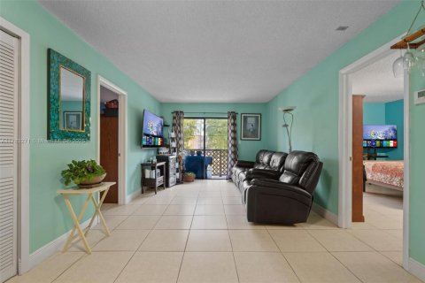 Copropriété à vendre à Miami, Floride: 2 chambres, 73.67 m2 № 2012306 - photo 6