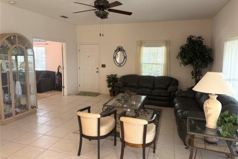 House in Port Charlotte, Florida 2 bedrooms, 126.72 sq.m. № 1815749 - photo 3