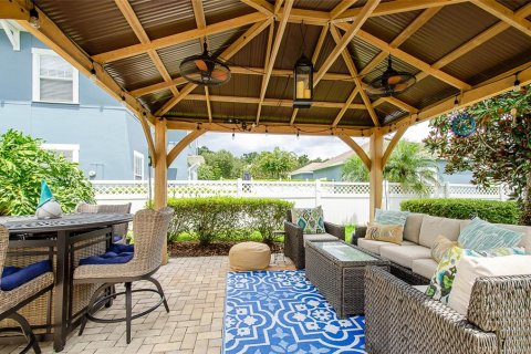 Adosado en venta en Celebration, Florida, 2 dormitorios, 133.78 m2 № 1912896 - foto 6
