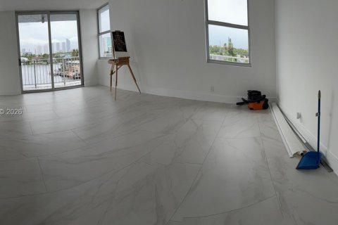 Copropriété à louer à North Miami Beach, Floride: 2 chambres, 112.69 m2 № 2000126 - photo 16