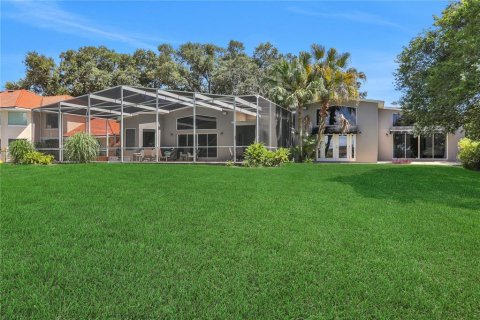 House in Winter Haven, Florida 5 bedrooms, 419.27 sq.m. № 1812915 - photo 6
